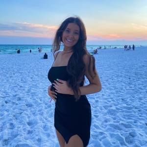 Meet your Posher, Briana